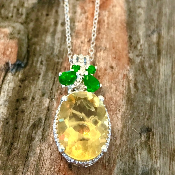 New!π Gemstone Pineapple Necklace - Picture 5 of 5